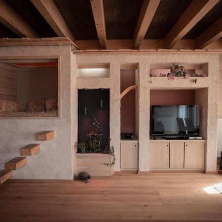 Suedlaendisches Chalet Mit Hauseigener Sauna ヴィヒタッハ エクステリア 写真
